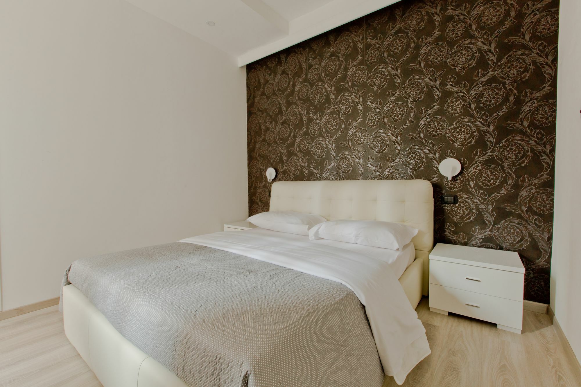 New Rome House 2 Bed & Breakfast ภายนอก รูปภาพ